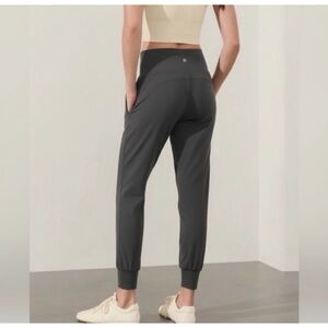 Athleta Salutation Jogger Dark Grey Stretch Athletic Jogger Size XXS